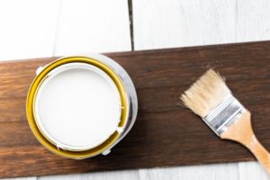 外壁塗装で塗料の種類は？種類や耐用年数、費用・相場を徹底解説！